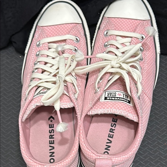 Converse Pink Sneakers with Canvas Upper and White Sole - Picture 4 of 7